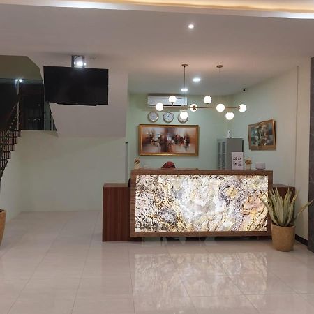 T Hotel Kualanamu Lubukpakam Εξωτερικό φωτογραφία