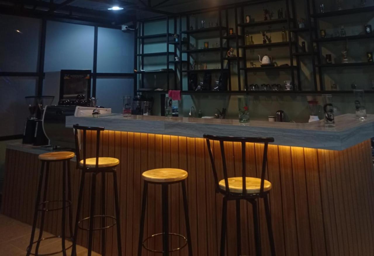 T Hotel Kualanamu Lubukpakam Εξωτερικό φωτογραφία