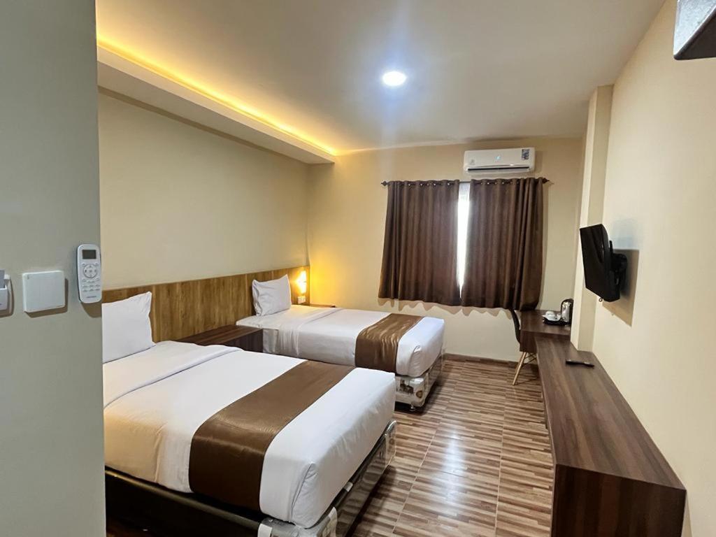 T Hotel Kualanamu Lubukpakam Εξωτερικό φωτογραφία